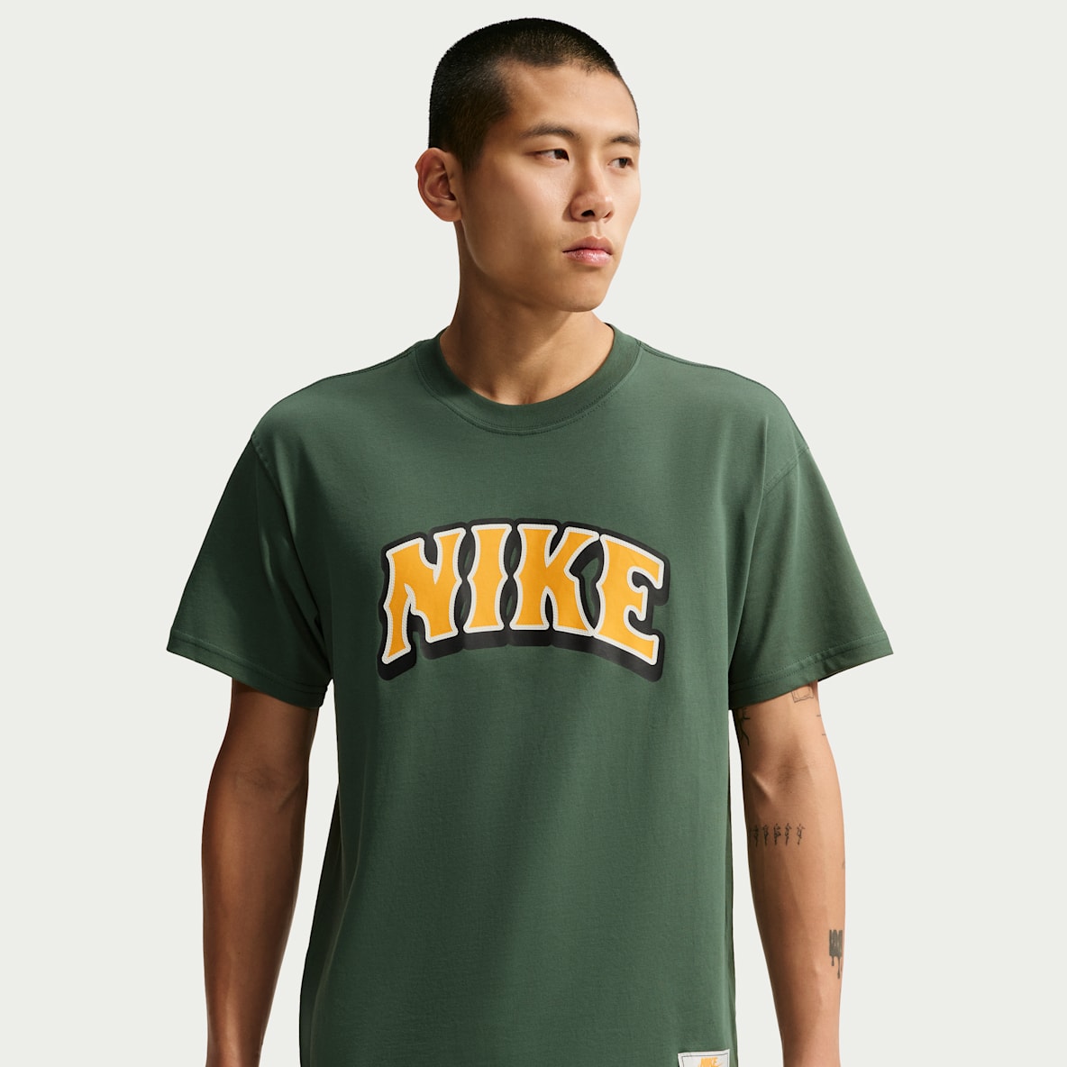 NIKE公式】 グリーン トップス & Tシャツ【ナイキ公式通販】